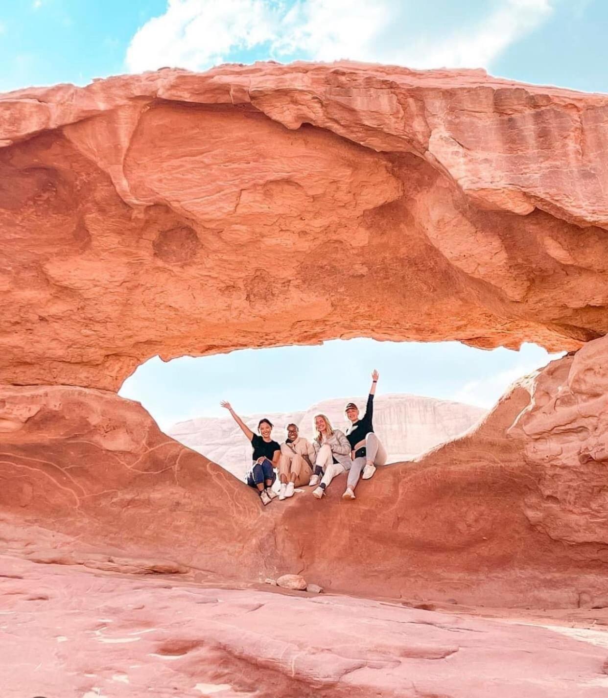 Tamim Luxury Wadi Rum Camp Екстер'єр фото