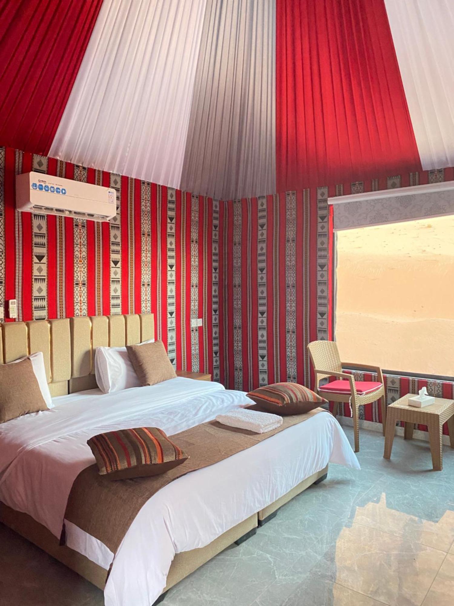 Tamim Luxury Wadi Rum Camp Екстер'єр фото